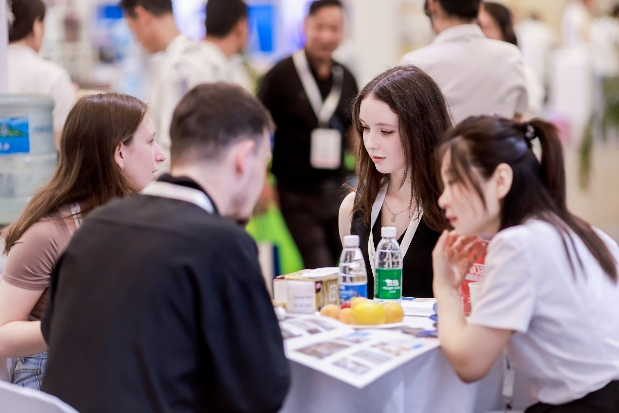 WOCA博览会,出口好平台 | 政策赋能×全球视野!WOCA 2025助地坪企业“零门槛”出海,抢占万亿国际市场!