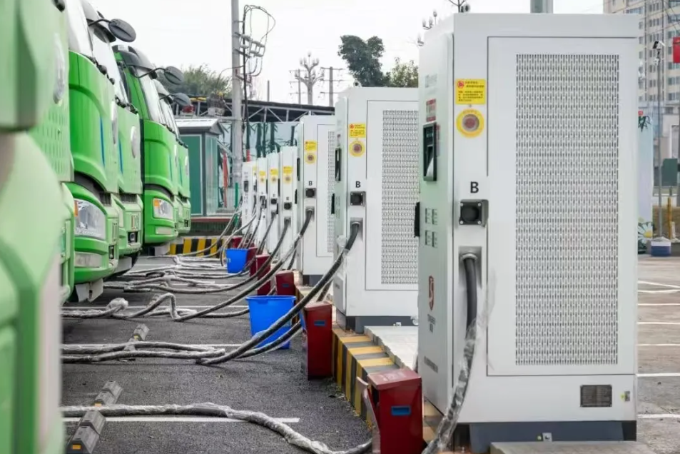 聚焦亚欧市场，共筑丝路充电新高地：2026新疆充电桩技术装备博览会全球招商全面启动！